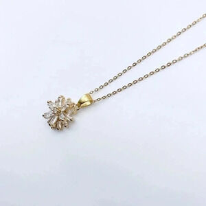 Flower Necklace | Classic Jewelry